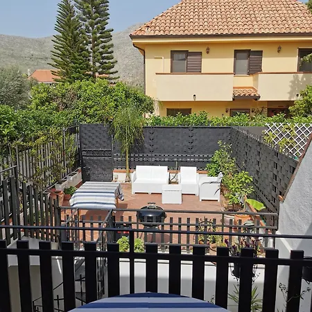 Casa Antigone 99 Feriehus Mondello
