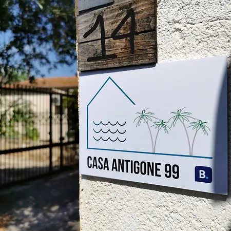 Casa Antigone 99 Feriehus Mondello