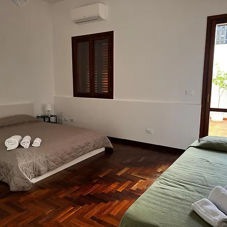 Casa Antigone 99 Semesterbostad Mondello