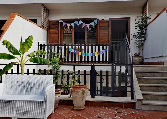 Casa Antigone 99 * Mondello